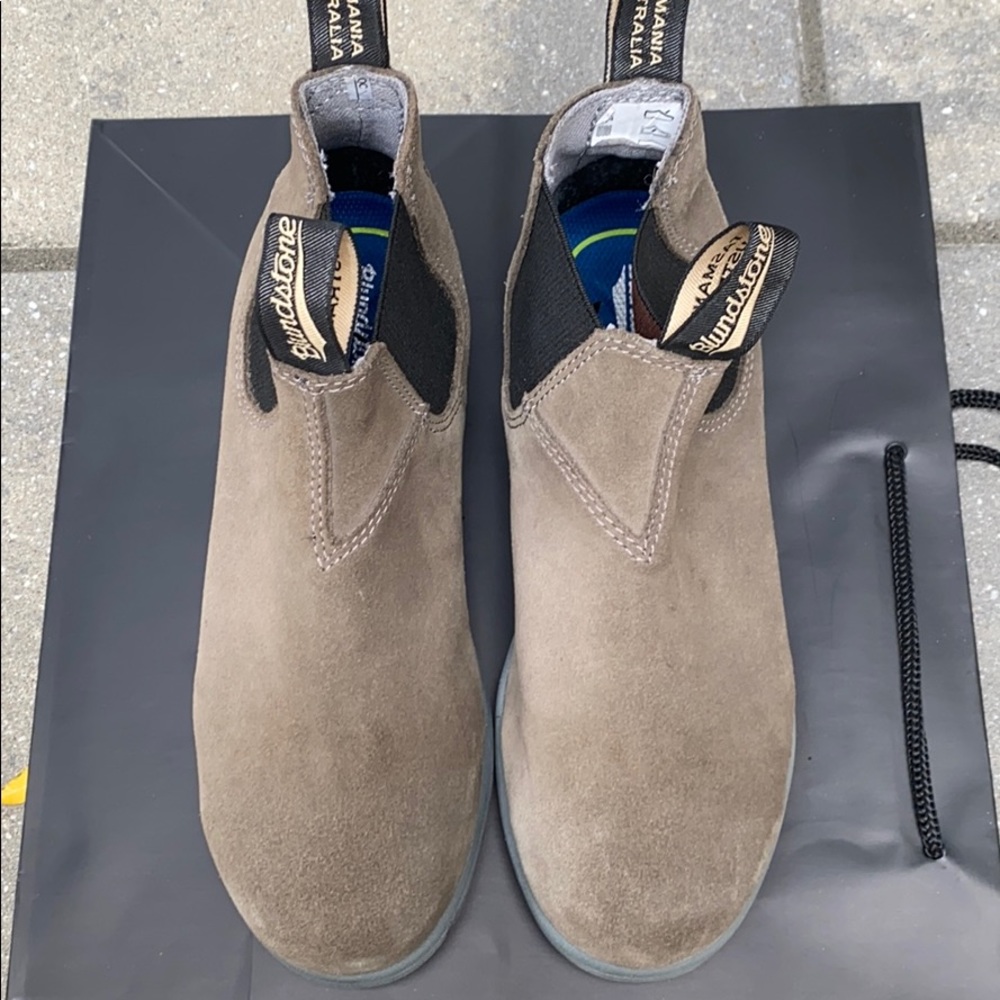 blundstone 1397 US women size 7.5